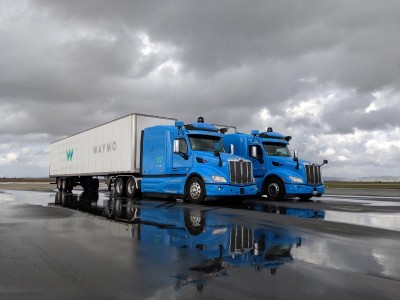 Беспилотные грузовики Daimler и Waymo