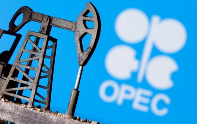 Нефти на рынке буде в избытке