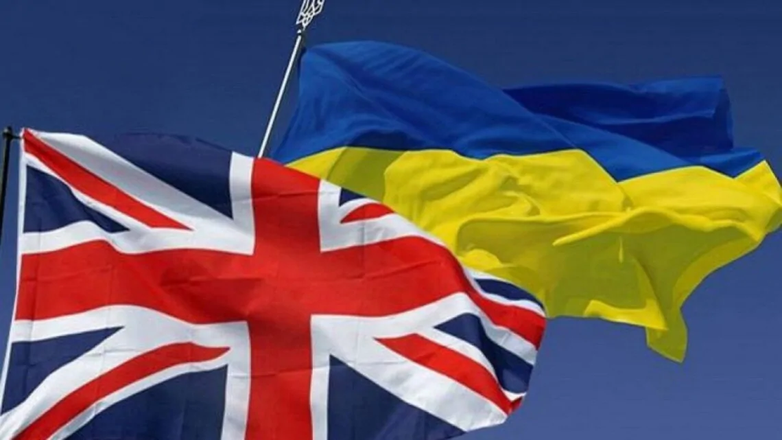 Через допомогу Британії Україні росія відкликала посла з Лондона