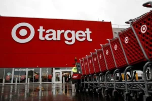 Target об’єднує маркетинг і клієнтський досвід під одним керівником: новим CMO став Марк Вайнштейн