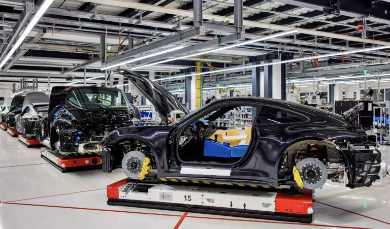 Porsche може скоротити ще понад 4 тисячі працівників: криза бренду поглиблюється