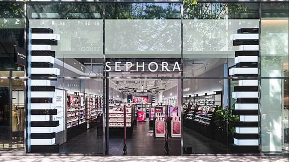 Sephora зʼявиться у 100 магазинах Marks & Spencer: британський ритейлер робить ставку на beauty