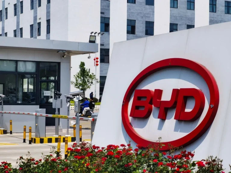BYD вивчає можливість відкрити завод у Франції: рішення про інвестиції ще немає