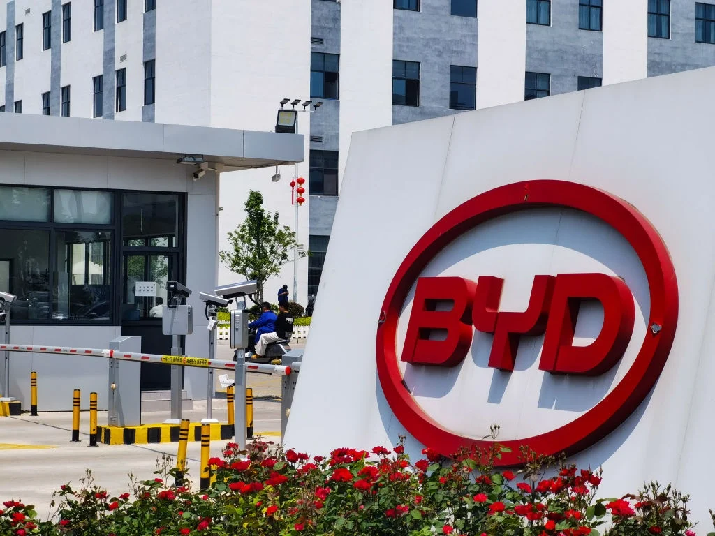 BYD вивчає можливість відкрити завод у Франції: рішення про інвестиції ще немає